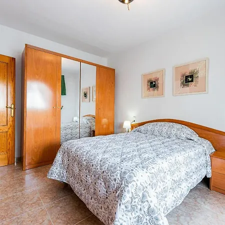 Atico Centrico San Julian Apartment